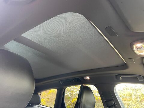 Volvo XC60 2.0 D4 R-Design SUV 5dr Diesel Auto AWD Euro 6 (s/s) (190 ps) 51