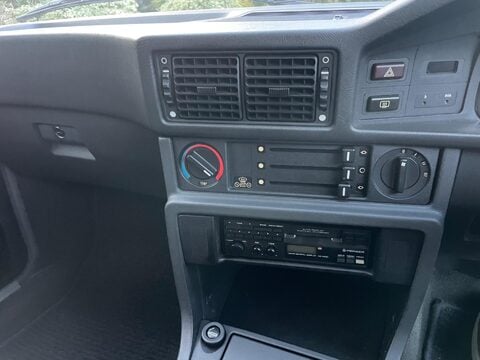 BMW 5 Series E28 518i Saloon 39