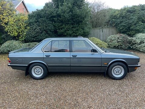 BMW 5 Series E28 518i Saloon 18