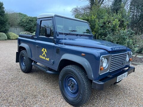 Land Rover Defender 2.4 TDCi Pickup 2dr Diesel Manual 4WD SWB Euro 4 (122 bhp) 12