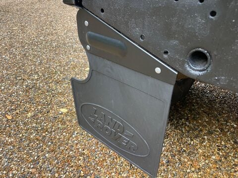 Land Rover Defender 2.4 TDCi Pickup 2dr Diesel Manual 4WD SWB Euro 4 (122 bhp) 29