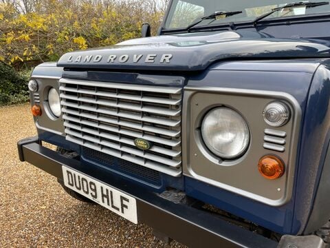 Land Rover Defender 2.4 TDCi Pickup 2dr Diesel Manual 4WD SWB Euro 4 (122 bhp) 7