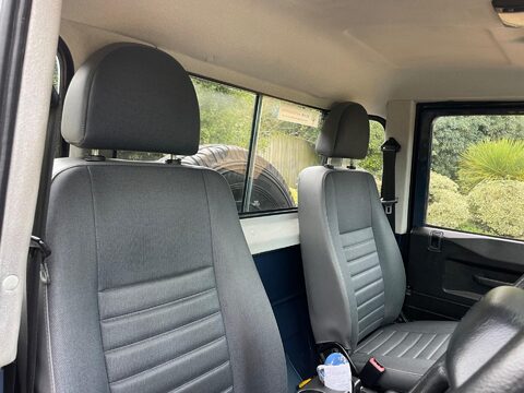 Land Rover Defender 2.4 TDCi Pickup 2dr Diesel Manual 4WD SWB Euro 4 (122 bhp) 45