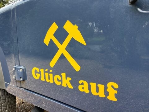 Land Rover Defender 2.4 TDCi Pickup 2dr Diesel Manual 4WD SWB Euro 4 (122 bhp) 26