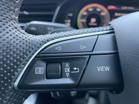 Audi Q7 3.0 TFSIe V6 55 S line SUV 5dr Petrol Plug-in Hybrid Tiptronic quattro Euro 30