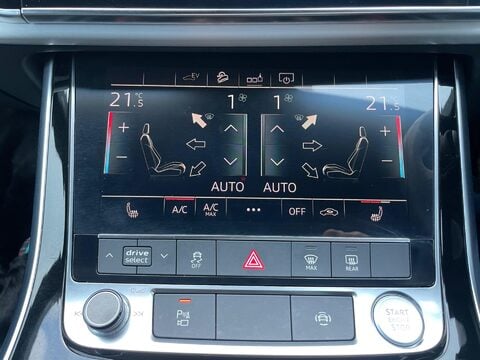 Audi Q7 3.0 TFSIe V6 55 S line SUV 5dr Petrol Plug-in Hybrid Tiptronic quattro Euro 61