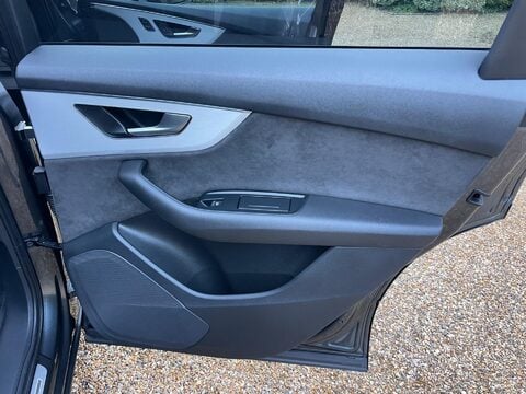 Audi Q7 3.0 TFSIe V6 55 S line SUV 5dr Petrol Plug-in Hybrid Tiptronic quattro Euro 43