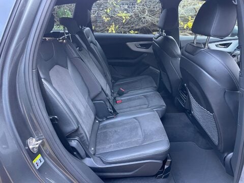 Audi Q7 3.0 TFSIe V6 55 S line SUV 5dr Petrol Plug-in Hybrid Tiptronic quattro Euro 22