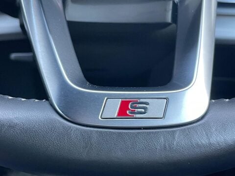 Audi Q7 3.0 TFSIe V6 55 S line SUV 5dr Petrol Plug-in Hybrid Tiptronic quattro Euro 80