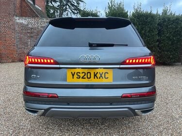 Audi Q7 3.0 TFSIe V6 55 S line SUV 5dr Petrol Plug-in Hybrid Tiptronic quattro Euro 3