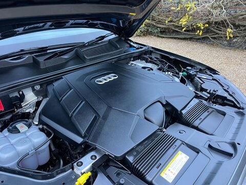 Audi Q7 3.0 TFSIe V6 55 S line SUV 5dr Petrol Plug-in Hybrid Tiptronic quattro Euro 46