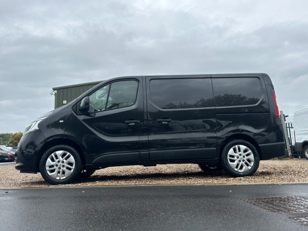 Renault Trafic SWB L1H1 Sl28 (SOLD IS) Sport Energy Alloys Air Con Sensors Cruise EURO 6 1
