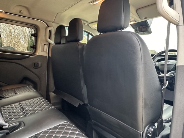 Ford Transit Custom AUTO Crew Cab LWB L2 320 Limited Air Con 6 Leather Seats Alloys Sport Spoil 17