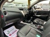 Nissan Navara Crew Cab [SOLD SP] 4x4 Dci Tekna Leather Heated Se 8