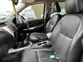 Nissan Navara Crew Cab [SOLD SP] 4x4 Dci Tekna Leather Heated Se 9