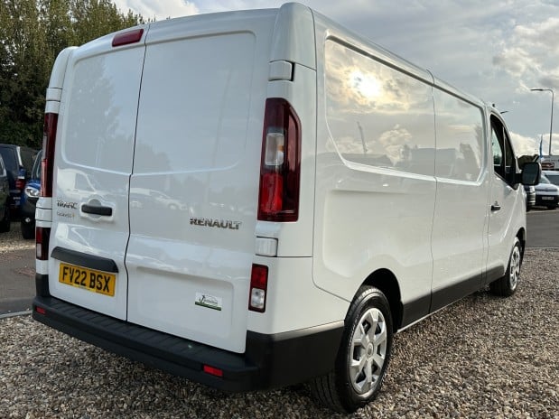 Renault Trafic LWB L2H1 Low Roof Ll30 Business Plus Air Con Cruise Alloys EURO 6 6