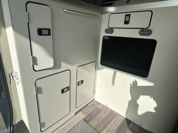 Ford Transit Custom Nugget Camper 4 Berth Pop Top Kitchen Shower 320 Ecoblue NO VAT EURO 6 14