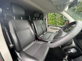 Volkswagen Transporter SE T32 Alloys (9 Seats) Air Sensors Tailgate EURO 6 NO VAT 13