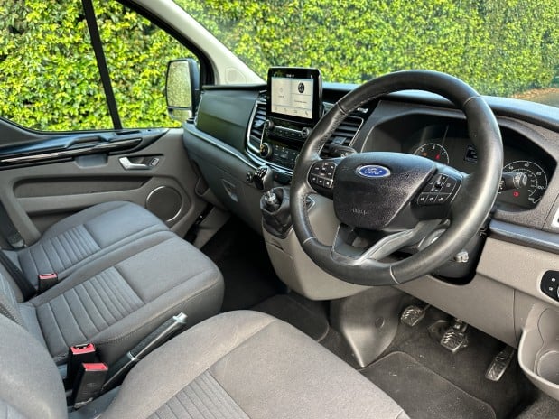 Ford Tourneo Titanium L2 LWB (9 Seat) New Shape Cruise AC Sensors EURO 6 NO VAT 15