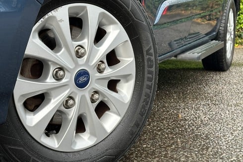 Ford Tourneo Titanium PHEV Auto Hybrid Electric Ecoboost Alloys Cruise A/C Nav Sensors E