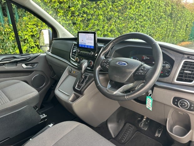Ford Tourneo Titanium PHEV Auto Hybrid Electric Ecoboost Alloys Cruise A/C Nav Sensors E 15