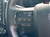 Toyota Hilux AUTOMATIC Crew Cab 4x4 Invincible X 204hp 4WD Sensors Alloys Adapt' Cruise 18