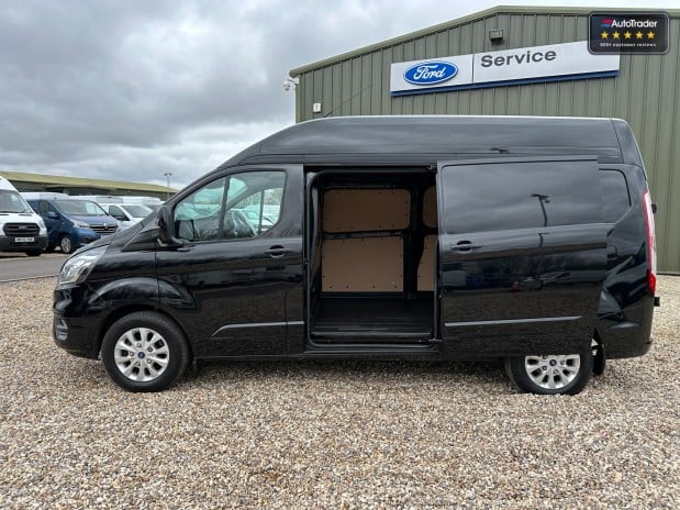 Ford Transit Custom AUTOMATIC LWB L2H2 High Roof 170hp 340 Limited Alloys Air Con Sensors Cruis 13