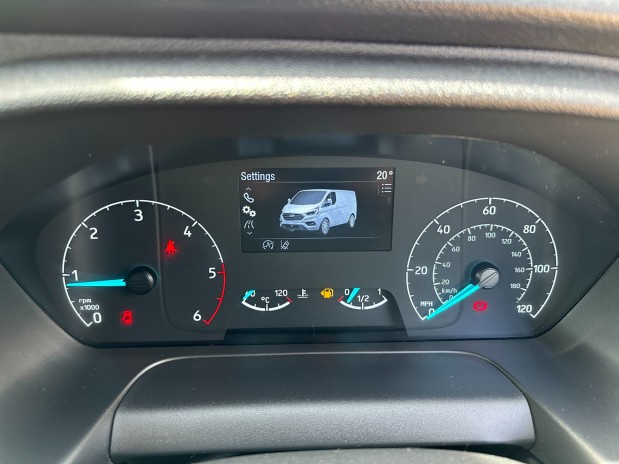 Ford Transit Custom SWB L1H1 310 Sport Ecoblue Alloys Air Con Sensors Cruise EURO 6 NO VAT 28