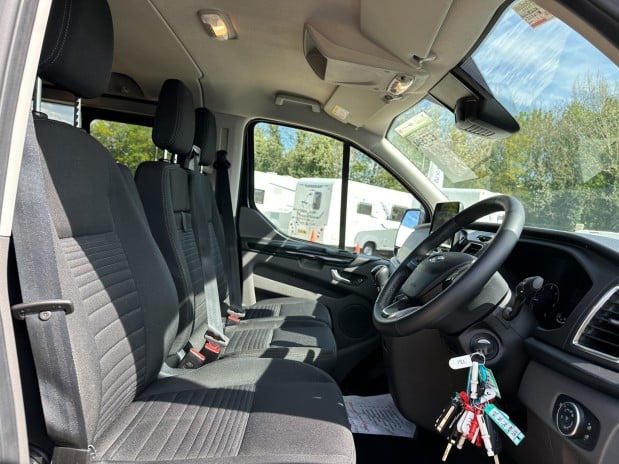 Ford Transit Custom Crew Cab SWB L1H1 320 Limited Alloys Air Con Sensors Cruise EURO 6 21