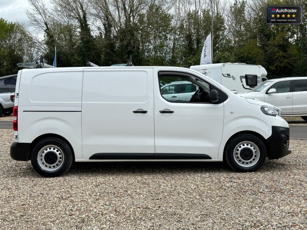 Peugeot Expert MWB L2H1 (SOLD IS) Blue Hdi Professional Standard Air Cruise EURO 6 NO VAT 6