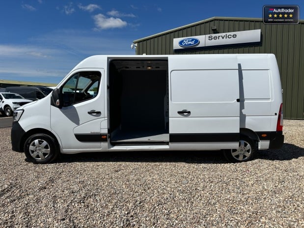 Renault Master LWB L3H2 High Roof LM35 Business Plus Air Con Dci EURO 6 13