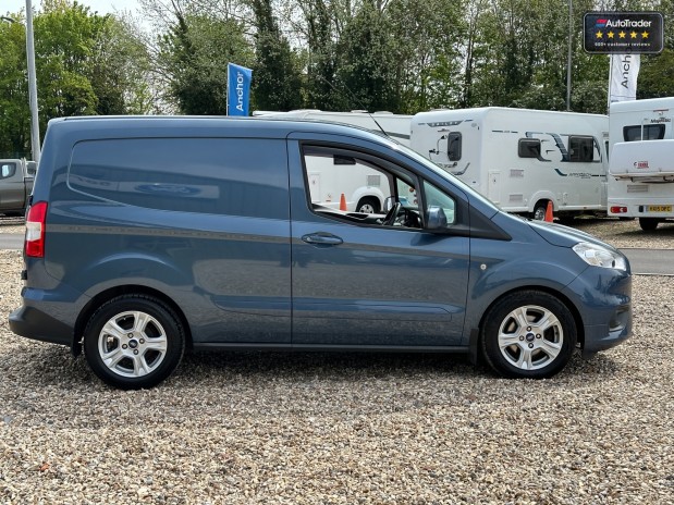 Ford Transit Courier SWB L1H1 (SOLD CR) Limited Tdci Alloys Sat Nav Cruise EURO 6 NO VAT 5