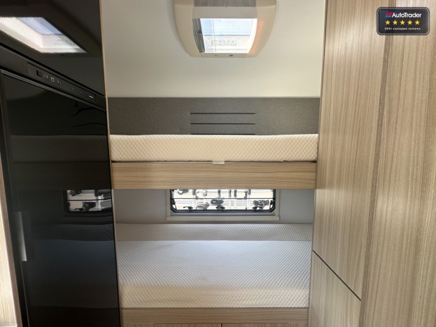 Adria Sun Living A70 DK Automatic Bunk Beds 6 Belt 6 Berth Hab AC [Fiat] Kitchen EURO 6 21