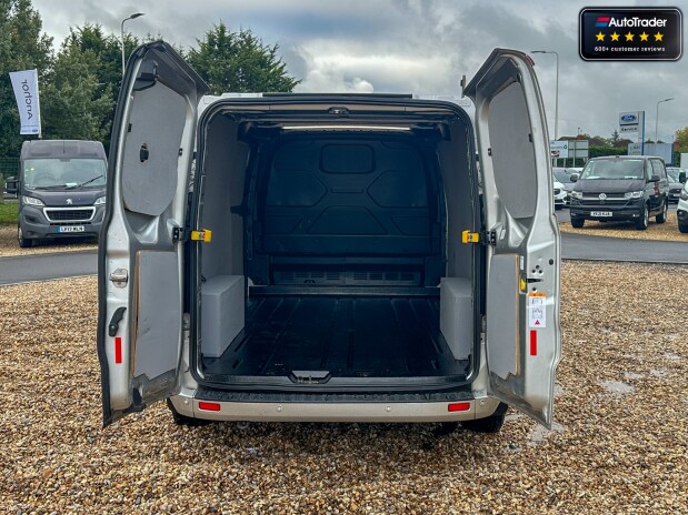 Ford Transit Custom LWB L2H1 300 130ps Limited Alloys Air Con Cruise EURO 6 12
