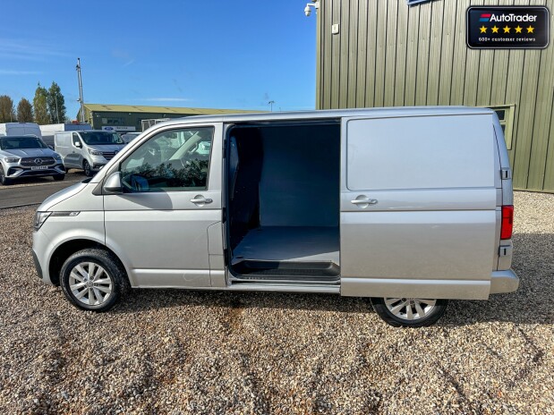 Volkswagen Transporter SWB L1H1 T28 Tdi Highline Alloys Air Con Sensors Cruise EURO 6 24