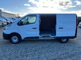 Renault Trafic SWB L1H1 Low Roof Sl27 Business Side Door EURO 6 NO VAT 10