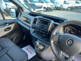 Renault Trafic SWB L1H1 Low Roof Sl27 Business Side Door EURO 6 NO VAT 26