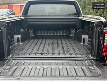 Ford Ranger NEW SHAPE AUTO Crew Cab 4X4 Wildtrak 205 BHP Electric Roller Tonneau Air Co 8