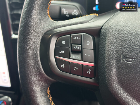 Ford Ranger NEW SHAPE AUTO Crew Cab 4X4 Wildtrak 205 BHP Air Cam Nav Carplay EURO 6 9