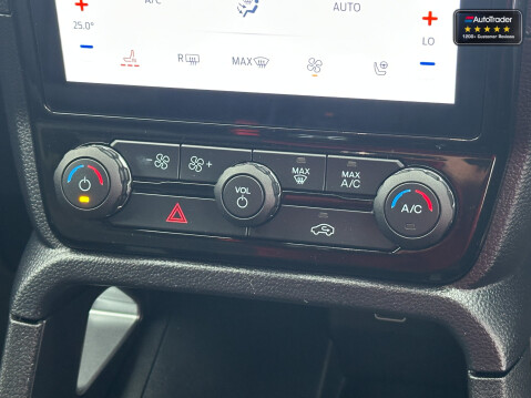 Ford Ranger NEW SHAPE AUTO Crew Cab 4X4 Wildtrak 205 BHP Air Cam Nav Carplay EURO 6 25