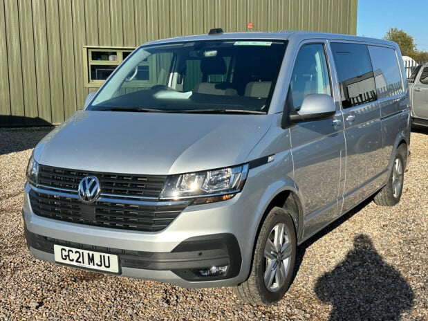 Volkswagen Transporter Crew Cab LWB L2H1 150Bhp Low Roof T32 Tdi Kombi Highline EURO 6 3