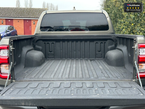 Toyota Hilux Crew Cab 4x4 Invincible X 4Wd 204 BHP Air Con Rear Cam Sensors EURO 6 32