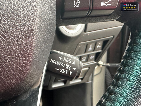 Toyota Hilux Crew Cab 4x4 Invincible X 4Wd 204 BHP Air Con Rear Cam Sensors EURO 6 17