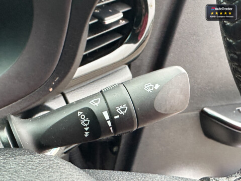 Toyota Hilux Crew Cab 4x4 Invincible X 4Wd 204 BHP Air Con Rear Cam Sensors EURO 6 18