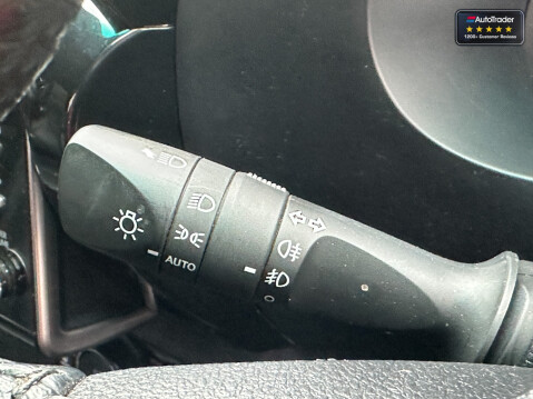 Toyota Hilux Crew Cab 4x4 Invincible X 4Wd 204 BHP Air Con Rear Cam Sensors EURO 6 19