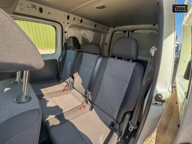 Volkswagen Caddy MAXI Crew [SOLD MM] Cab AUTO LWB L2H1 Kombi Air Con Nav Rear Sensors E6 12