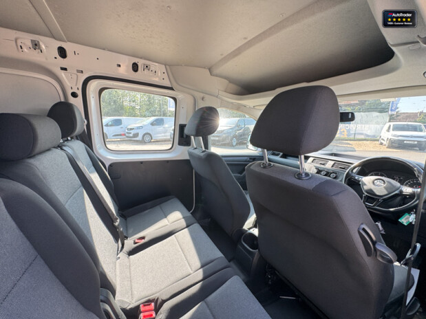 Volkswagen Caddy MAXI Crew [SOLD MM] Cab AUTO LWB L2H1 Kombi Air Con Nav Rear Sensors E6 17