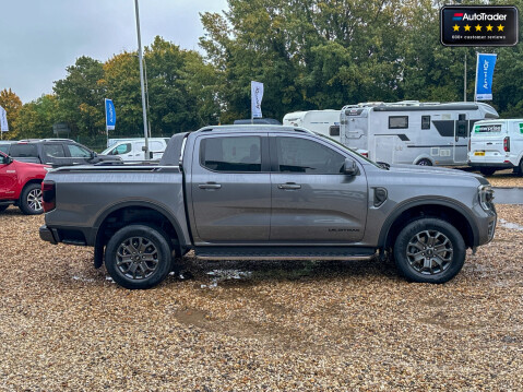 Ford Ranger LWB L3H2 [SOLD MM] Medium Roof 350 Leader Ecoblue EURO 6 6