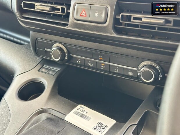 Peugeot Partner SWB L1H1 Bluehdi Asphalt Premium Alloys Air Con Cam Nav Sensors EURO 6 20