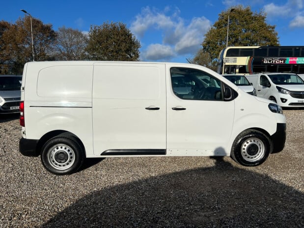 Citroen Dispatch MWB L2H1 (SOLD) Enterprise 1400kg 120hp Air Con Euro 6 NO VAT 5
